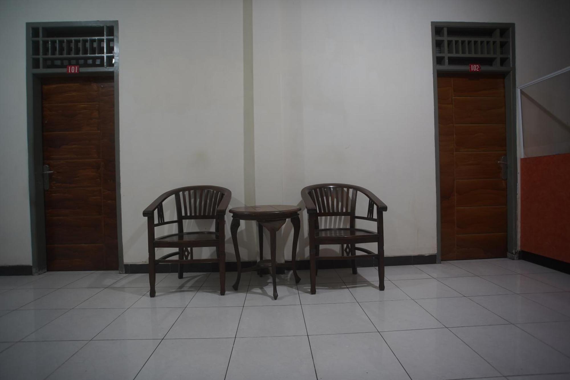 فندق Oyo 92098 Kost Orange Syariah ماكاسار المظهر الخارجي الصورة